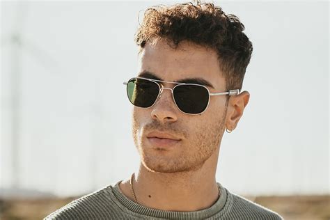 best aviator sunglasses for men 2023.